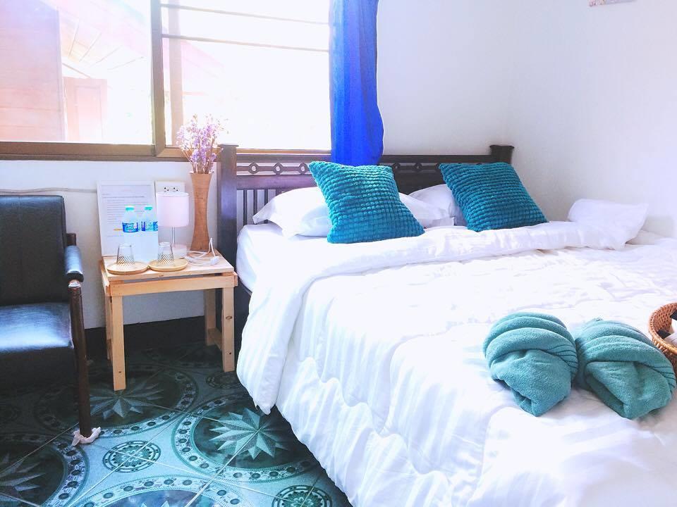 Sister House Chiangmai (Adults Only) Panzió Csiangmaj Kültér fotó